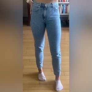 Garage mom jeans size 24